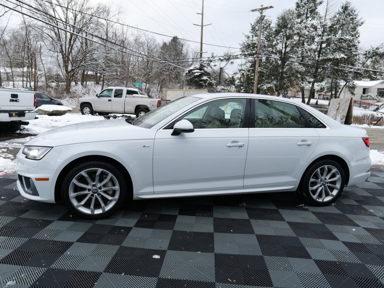 Used 2019 Audi A4 2.0T Premium Plus w/ Premium Plus Package image 9
