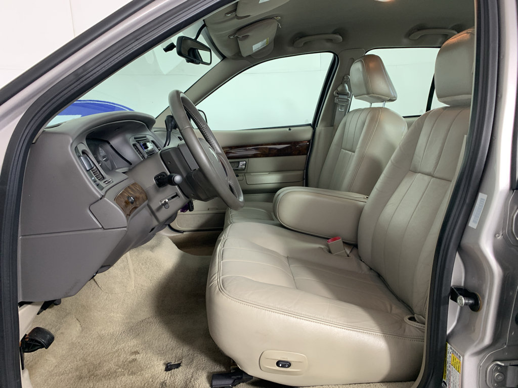 Used 2010 Mercury Grand Marquis LS RWD image 14