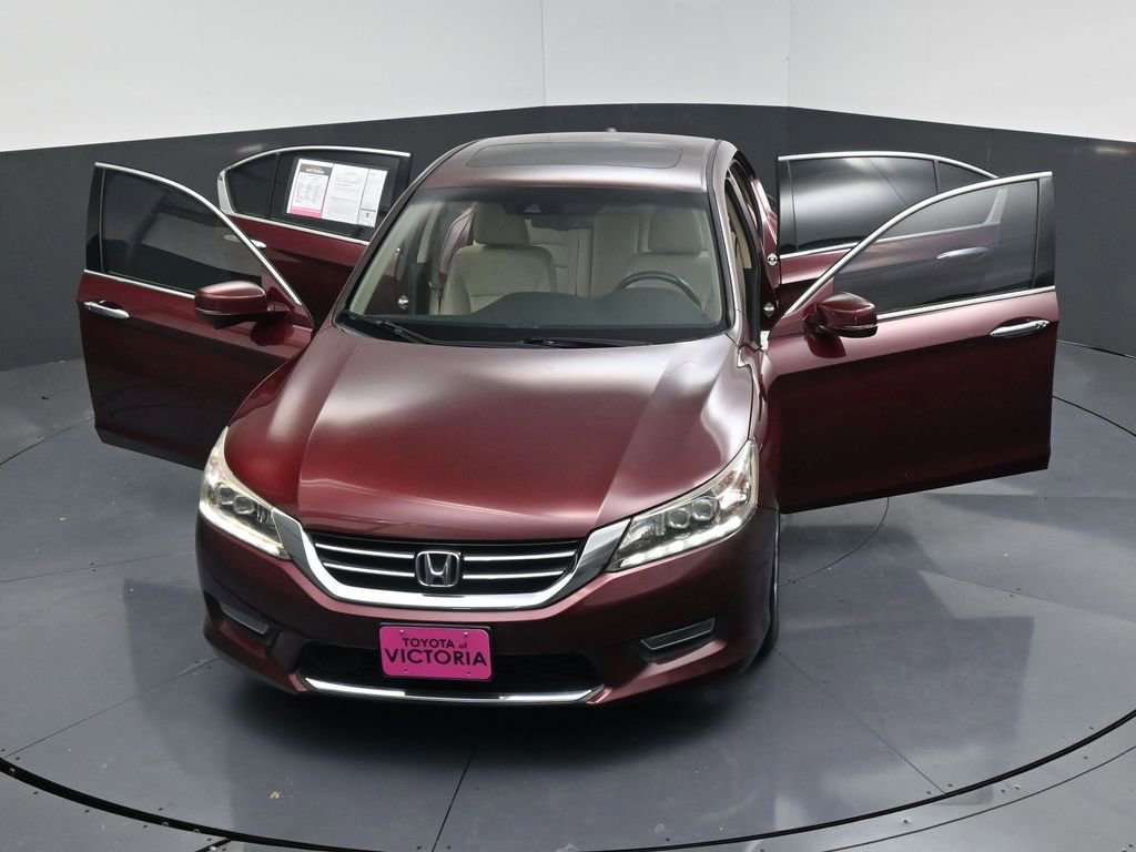 Used 2013 Honda Accord Touring image 24