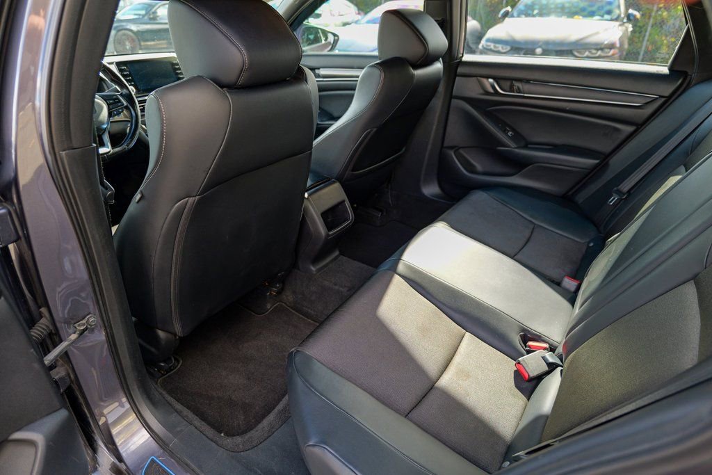 Used 2018 Honda Accord Sport image 24