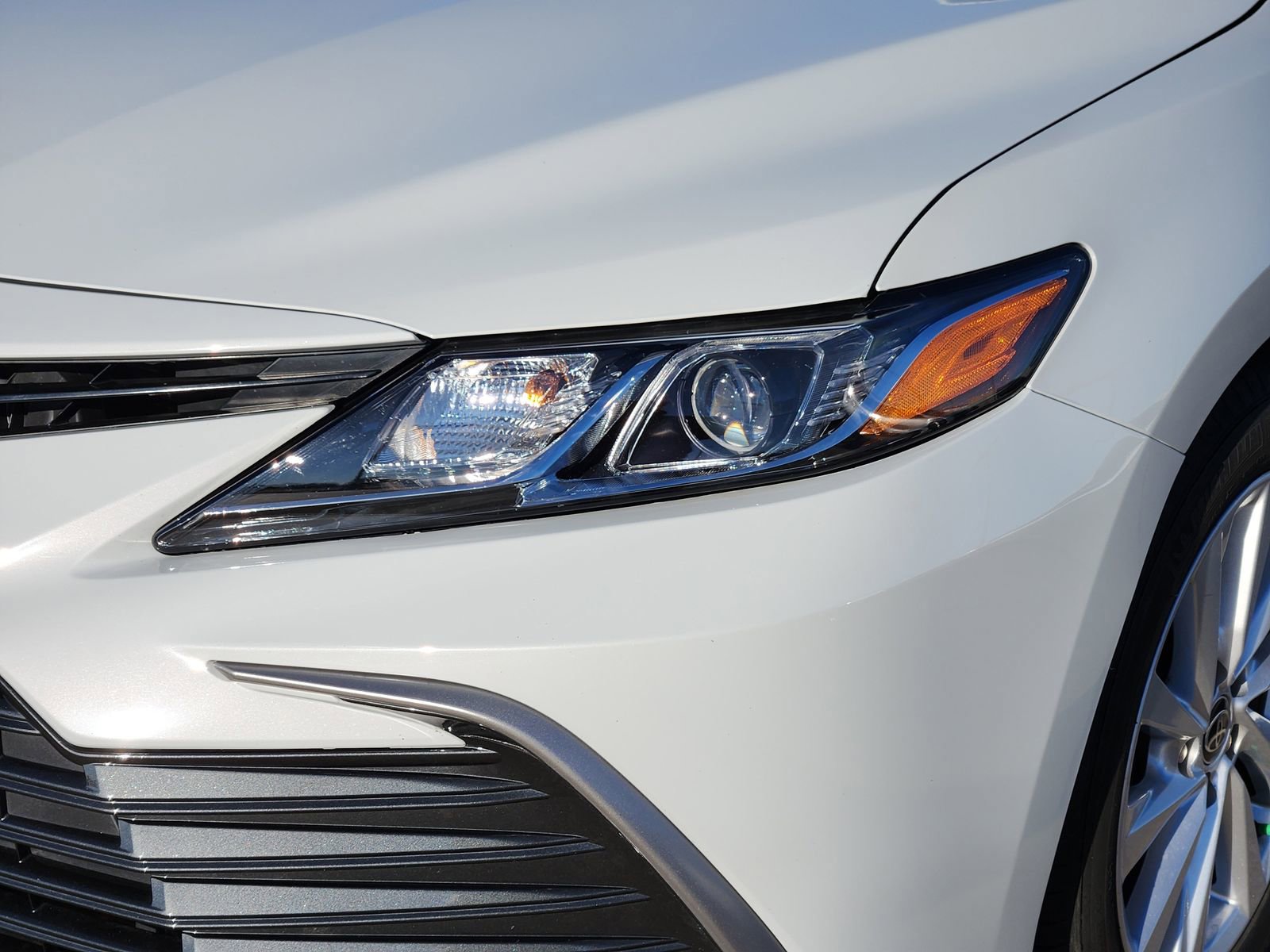 Used 2023 Toyota Camry LE image 11