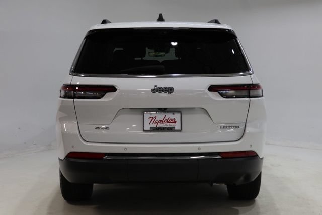 Used 2023 Jeep Grand Cherokee L Limited w/ Luxury Tech Group II AWD/4WD image 7