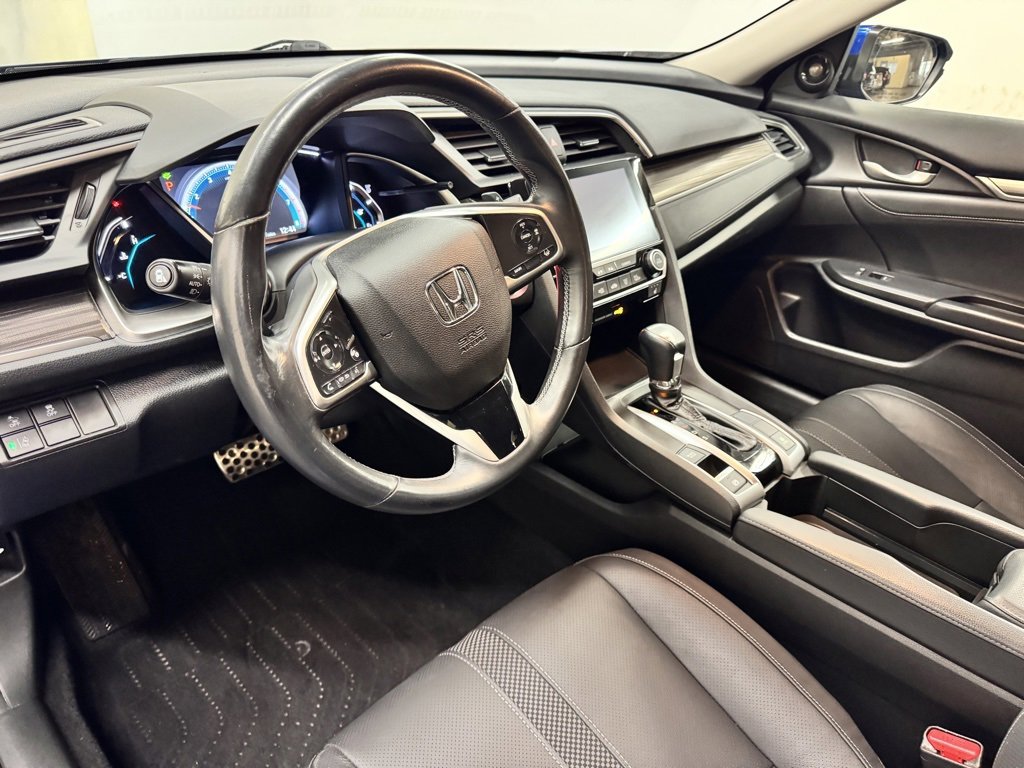 Used 2019 Honda Civic Touring image 14