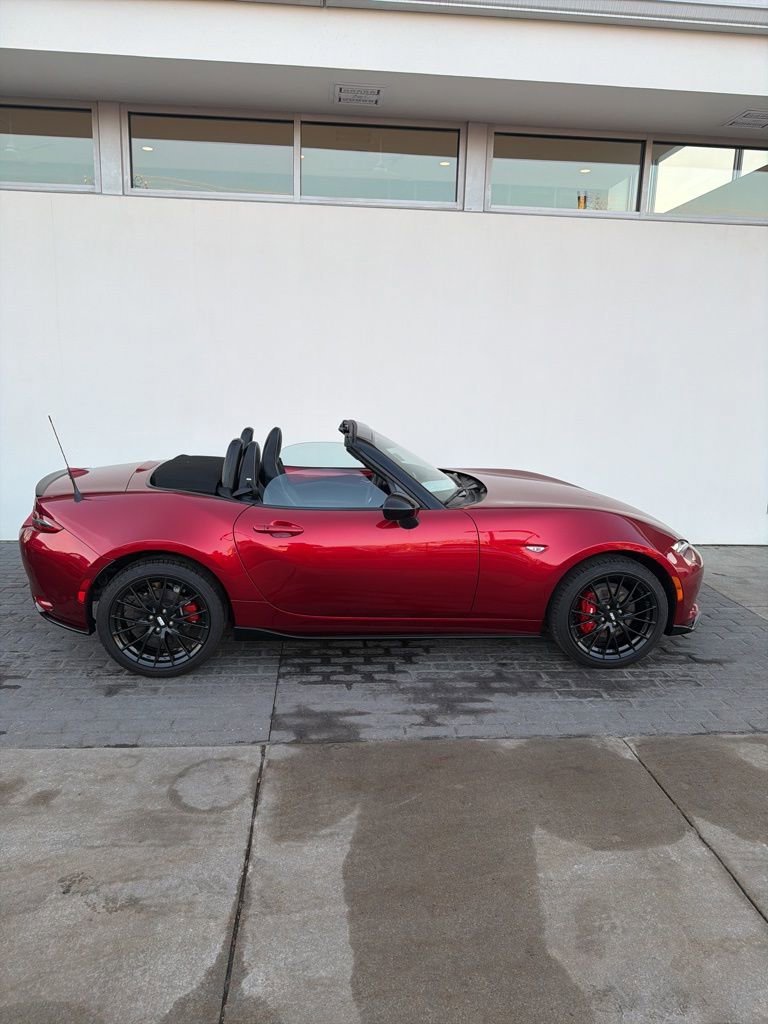 Certified 2024 MAZDA MX-5 Miata Club w/ Brembo/BBS Recaro Package image 15