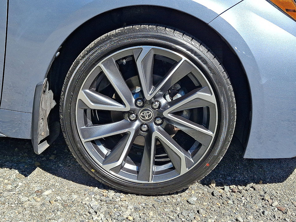 Used 2021 Toyota Corolla SE w/ Carpet Mat Package (TMS) FWD image 26