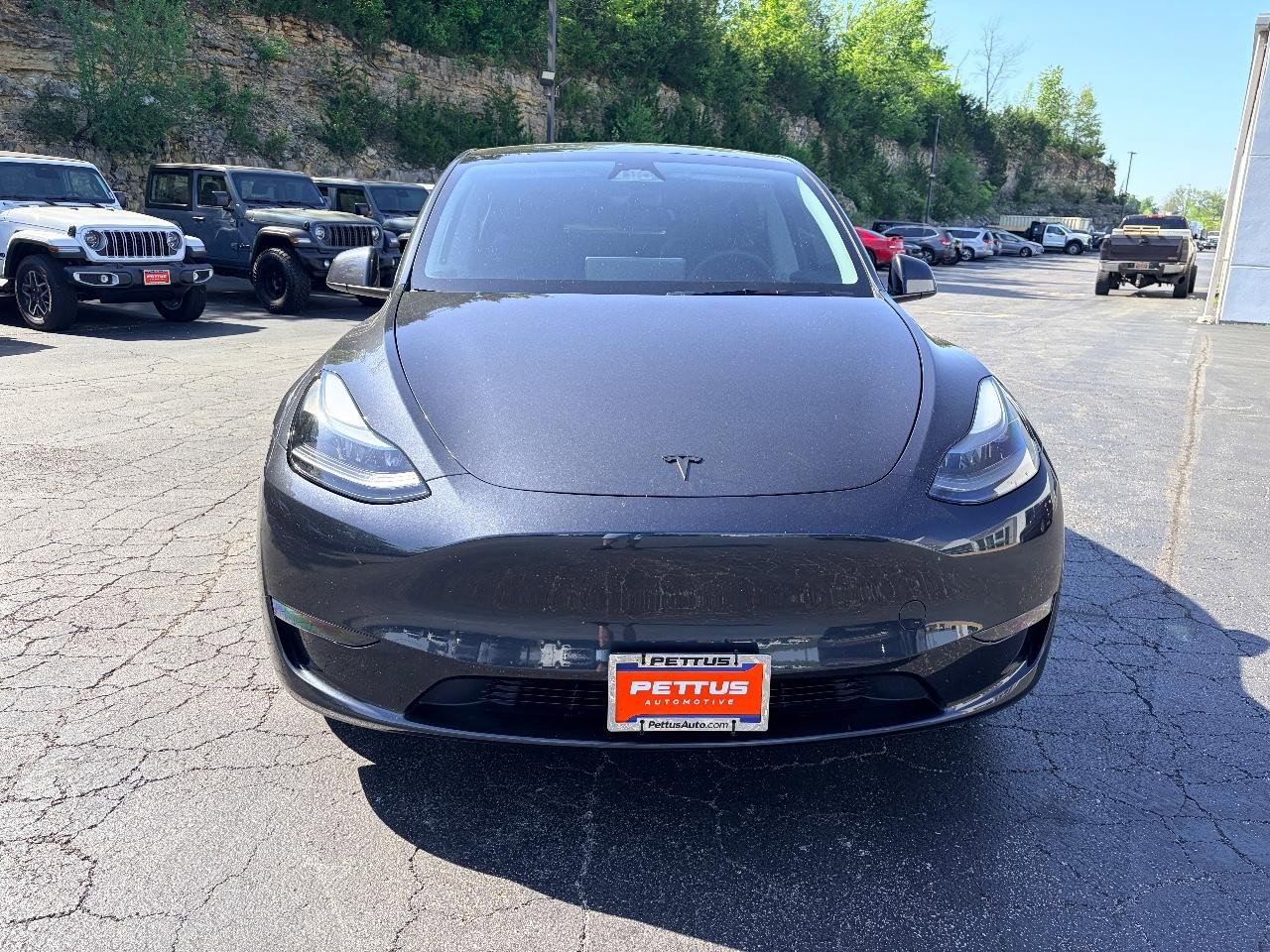 Used 2024 Tesla Model Y Long Range AWD/4WD image 4