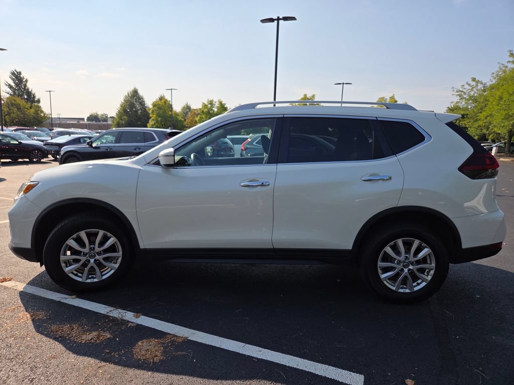 Used 2019 Nissan Rogue SV AWD/4WD image 18
