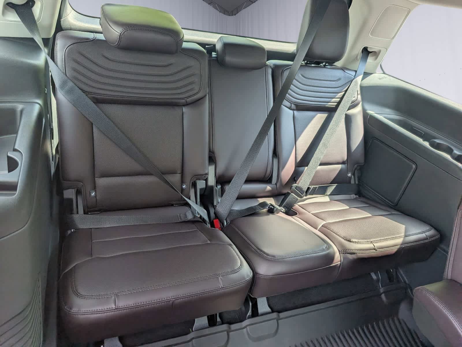 Used 2026 Ford Expedition Platinum w/ Platinum Ultimate Package AWD/4WD image 12