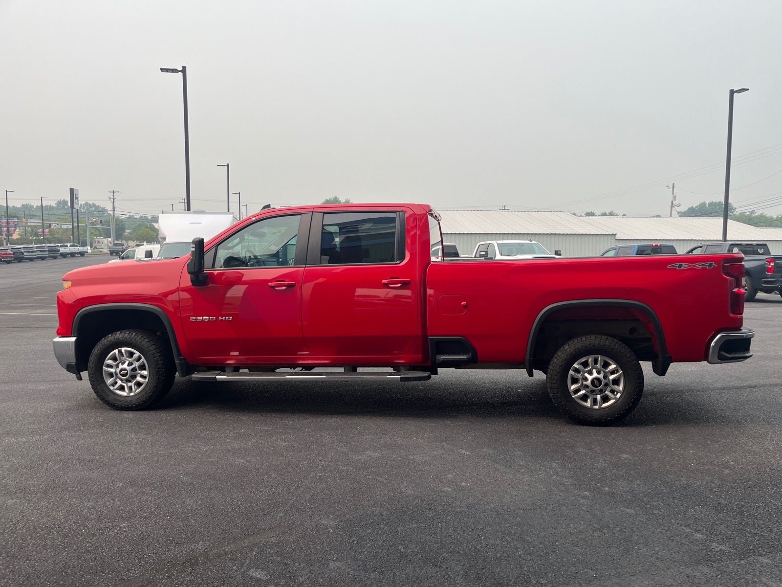 Used 2024 Chevrolet Silverado 2500 LT AWD/4WD image 9