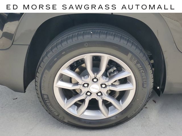 Certified 2024 GMC Terrain SLT image 7