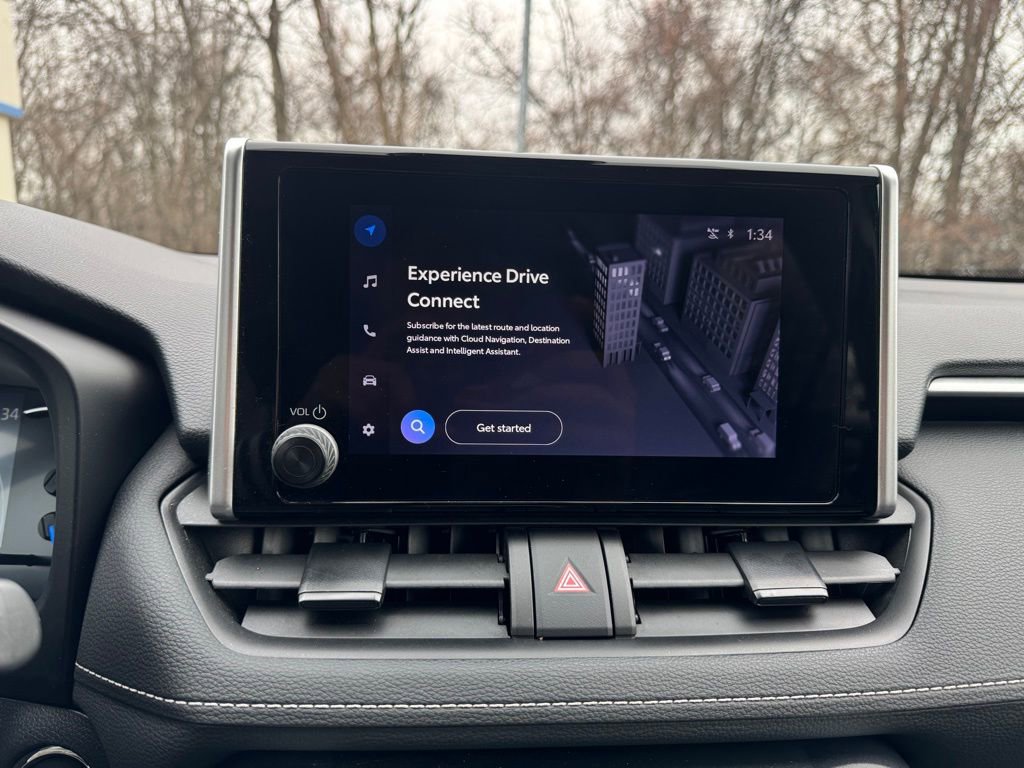 Used 2024 Toyota RAV4 AWD Hybrid image 10