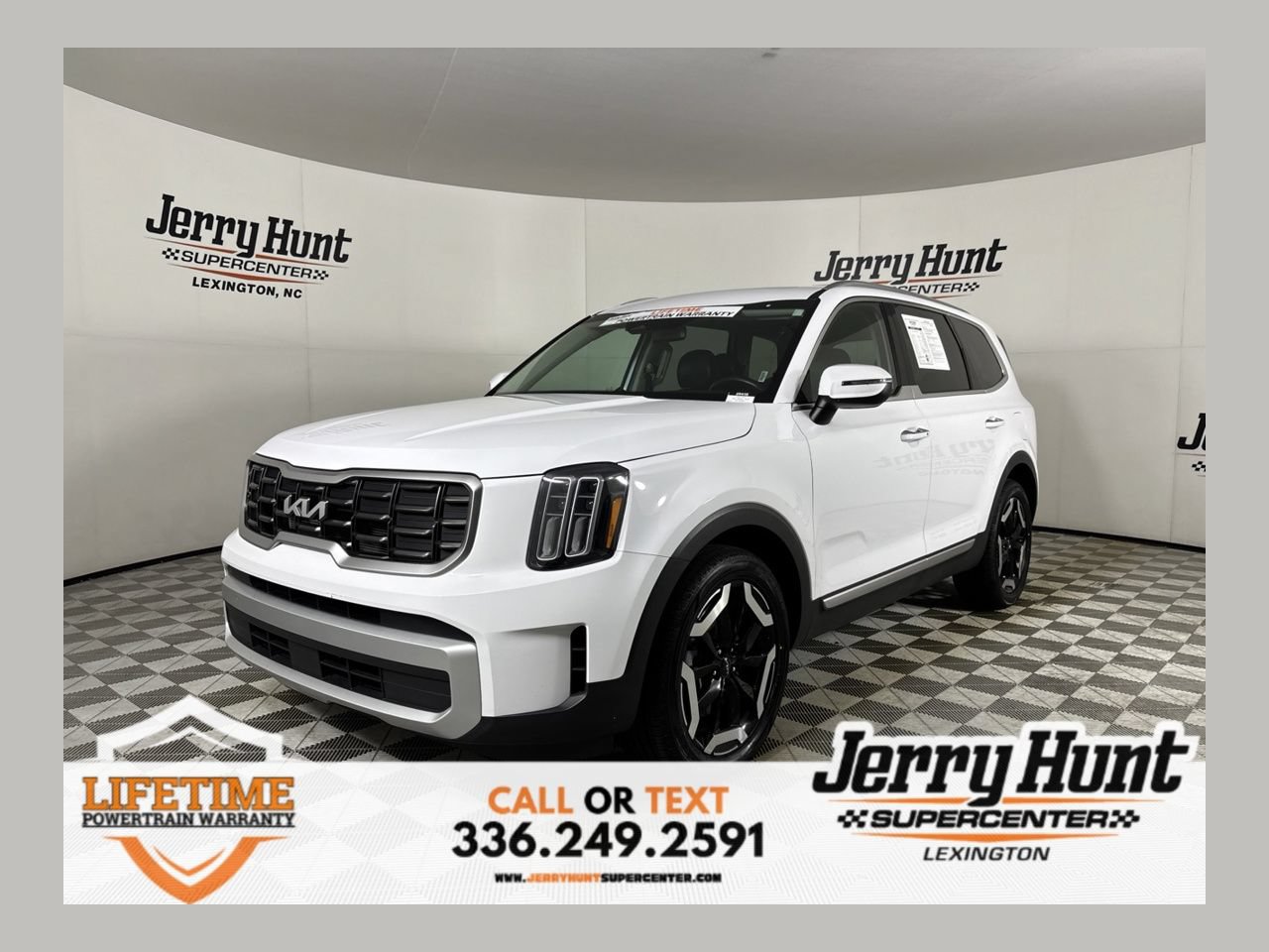 Used 2025 Kia Telluride S AWD/4WD image 1