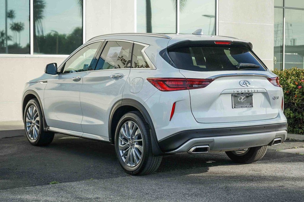 Certified 2023 INFINITI QX50 Luxe image 4