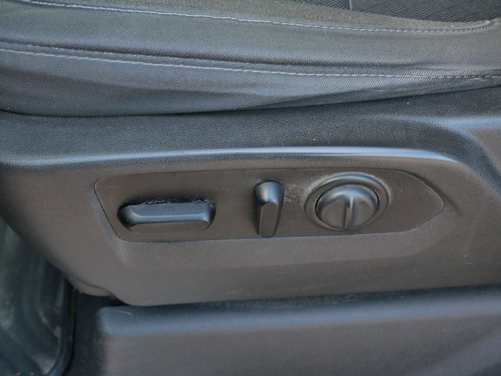 Used 2019 Chevrolet Silverado 1500 LT w/ All-Star Edition image 4