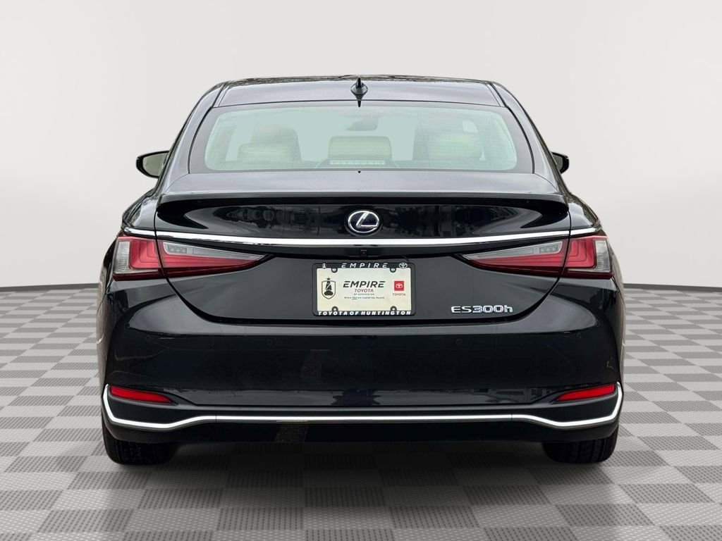 Used 2021 Lexus ES 300h w/ Premium Package FWD image 6