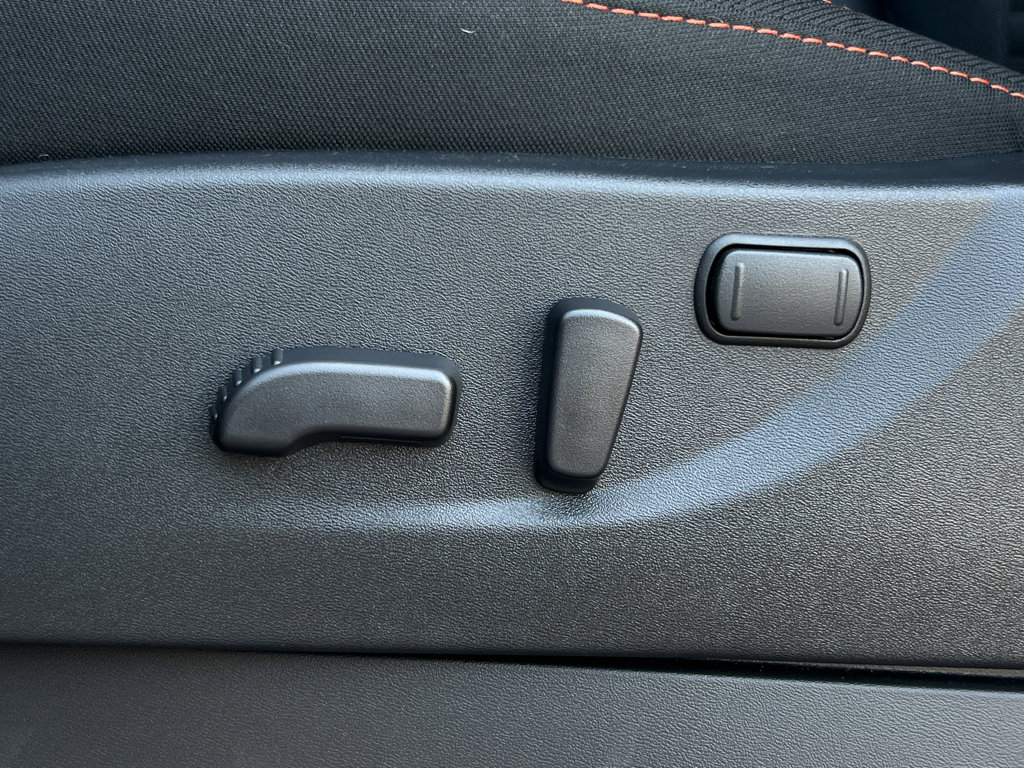 New 2025 Nissan Frontier PRO-4X w/ Pro Convenience Package image 13