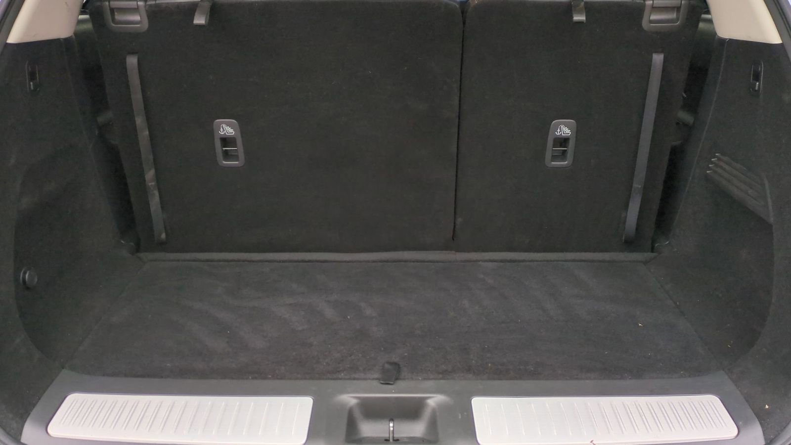 Used 2023 INFINITI QX60 Luxe image 36