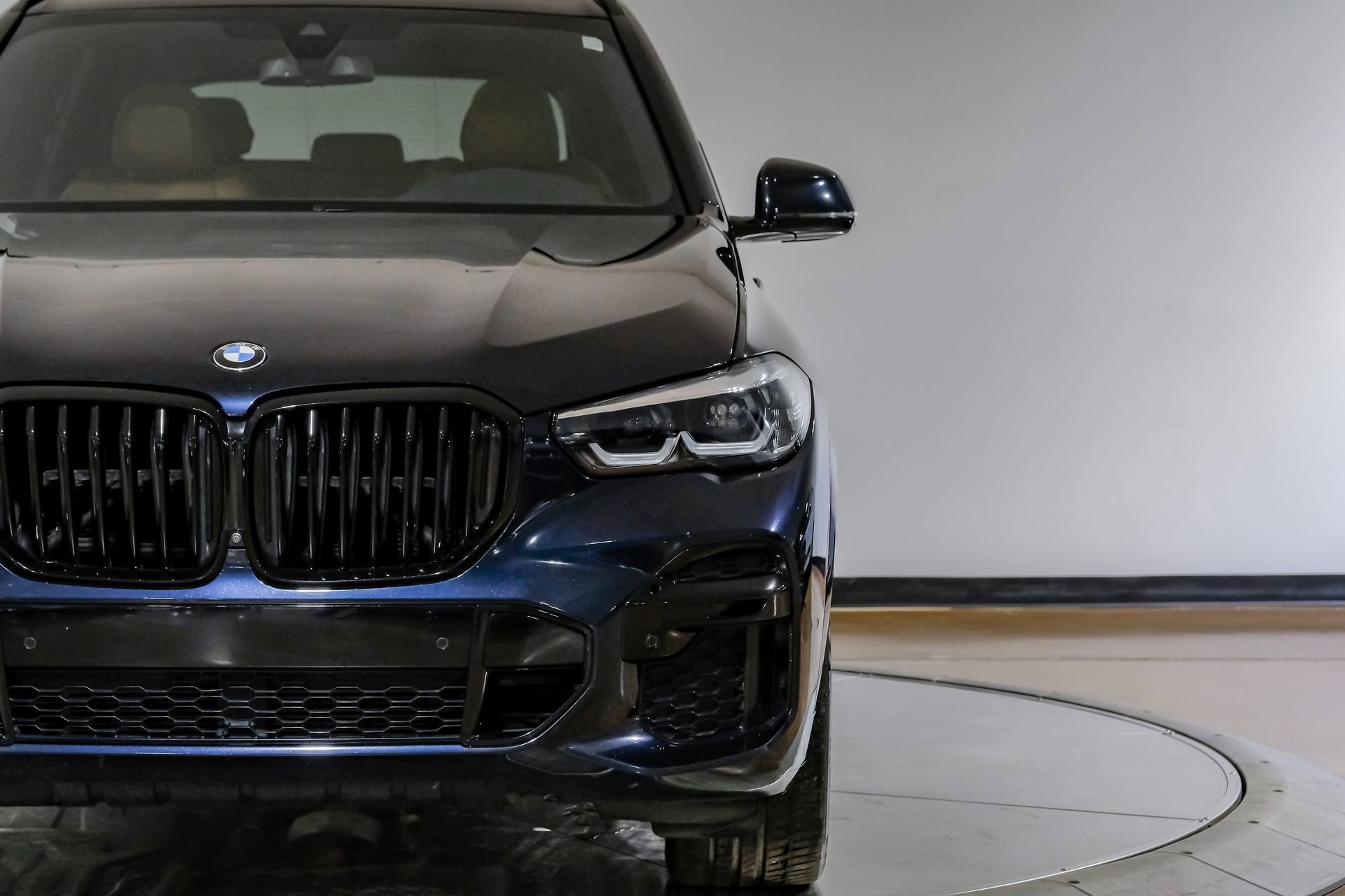 Used 2023 BMW X5 sDrive40i w/ M Sport Package image 51