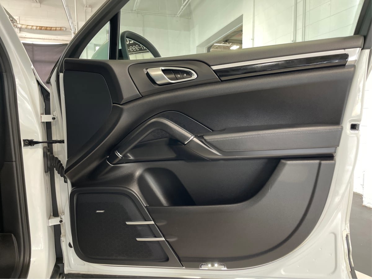 Used 2014 Porsche Cayenne AWD/4WD image 27