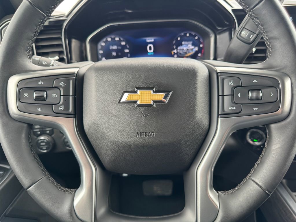 Used 2025 Chevrolet Silverado 3500 LTZ w/ LTZ Premium Package image 32