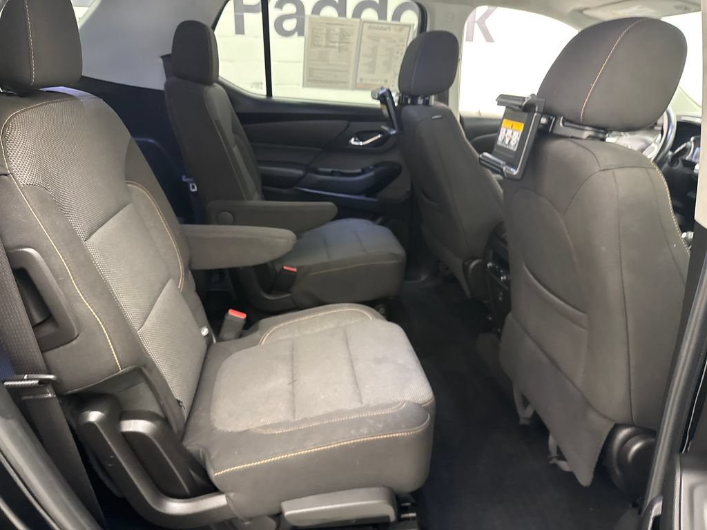 Used 2019 Chevrolet Traverse LT w/ LPO, Floor Liner Package AWD/4WD image 23