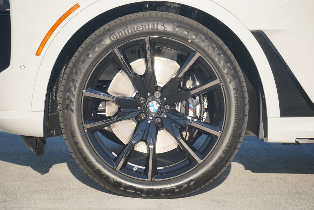 Used 2026 BMW X7 M60i w/ Climate Comfort Package AWD/4WD image 5