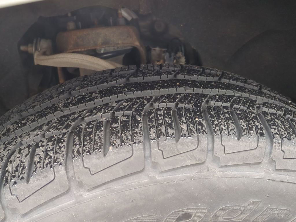 Used 2019 Chevrolet Silverado 1500 Custom w/ Custom Value Package image 11