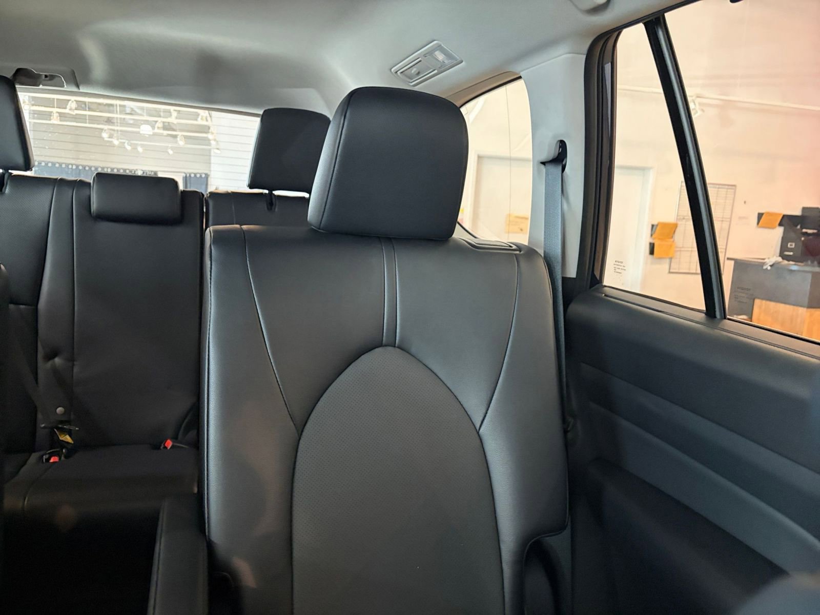 Used 2025 Toyota Grand Highlander FWD image 39