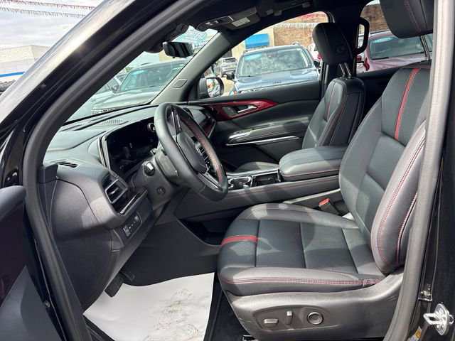 Used 2026 Chevrolet Traverse RS AWD/4WD image 9
