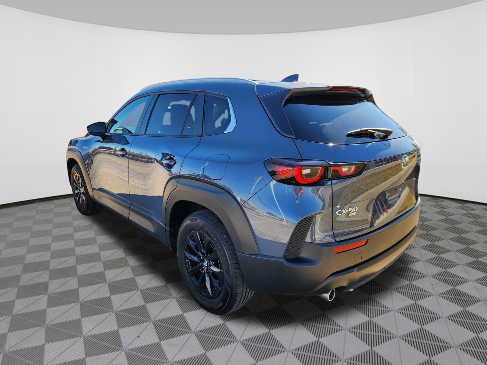 Certified 2025 MAZDA CX-50 2.5 Hybrid w/ Weather Package image 3