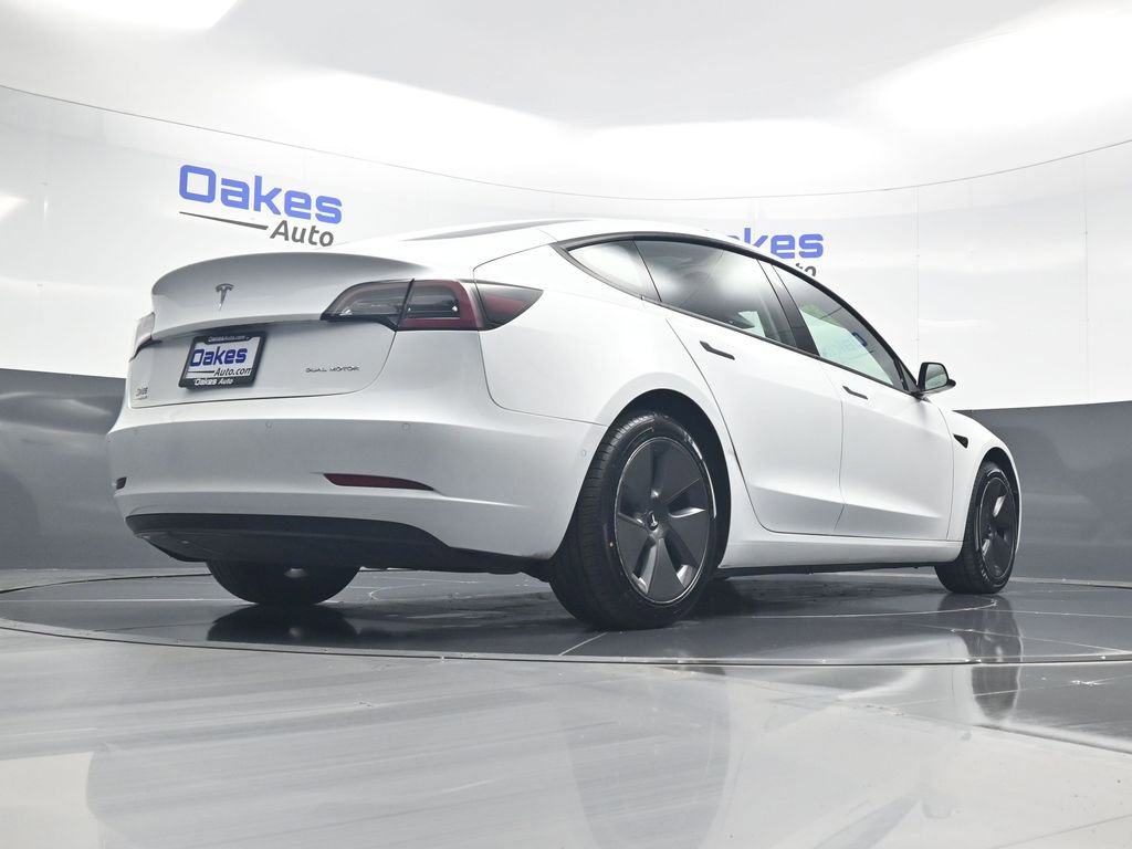 Used 2022 Tesla Model 3 Long Range AWD/4WD image 41