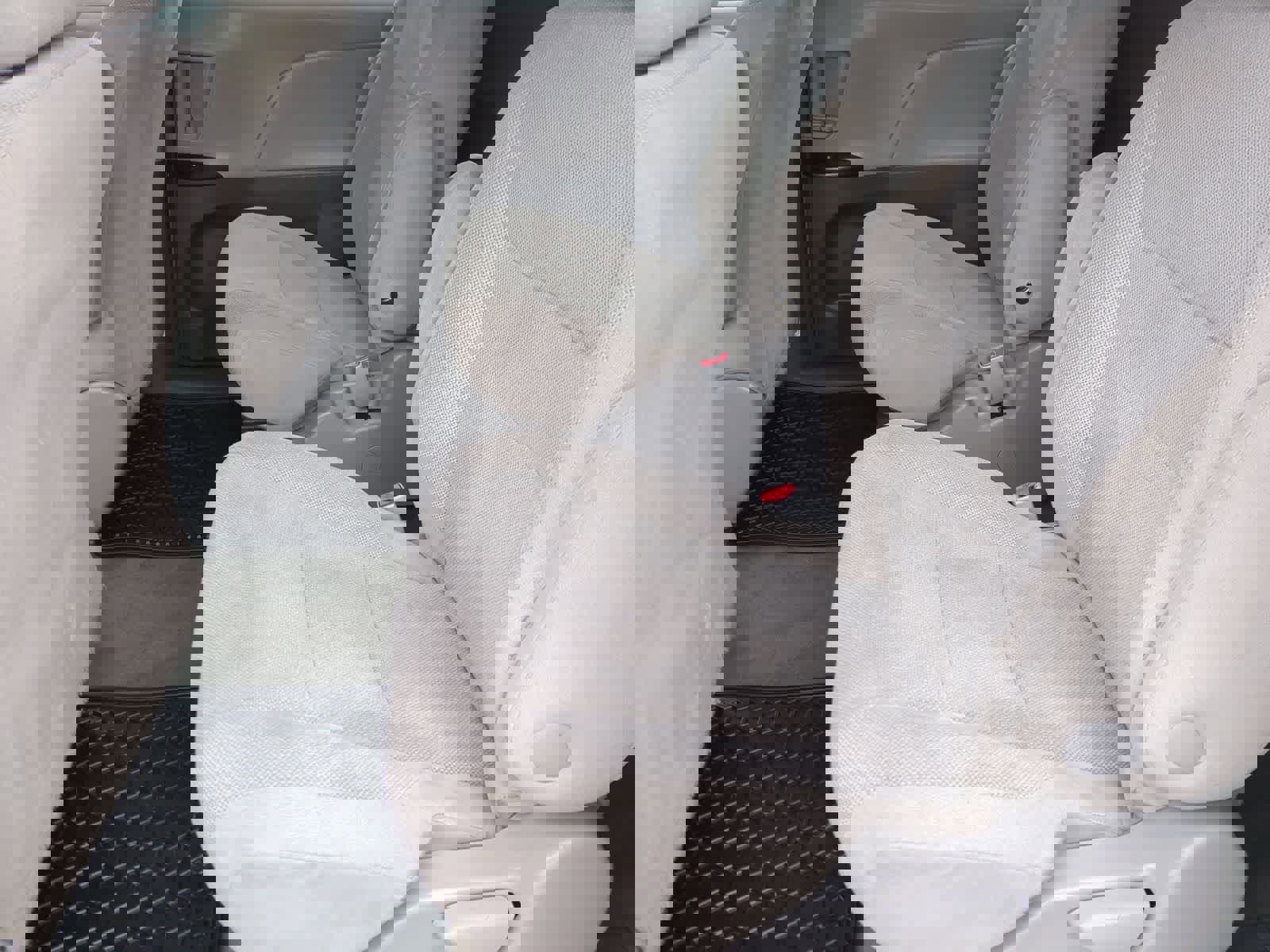 Used 2016 Toyota Sienna L image 19