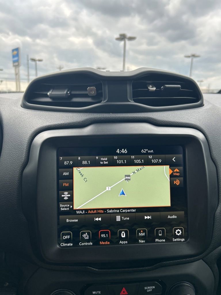 Used 2021 Jeep Renegade Latitude AWD/4WD image 35