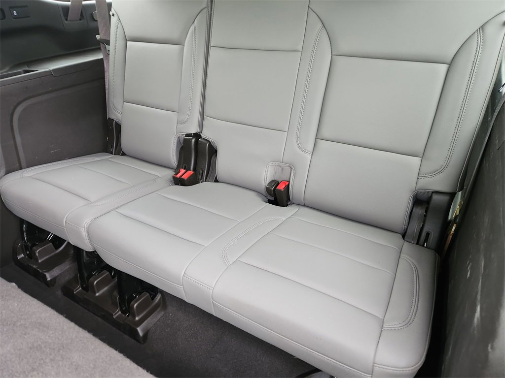 Used 2022 Chevrolet Suburban LT image 30