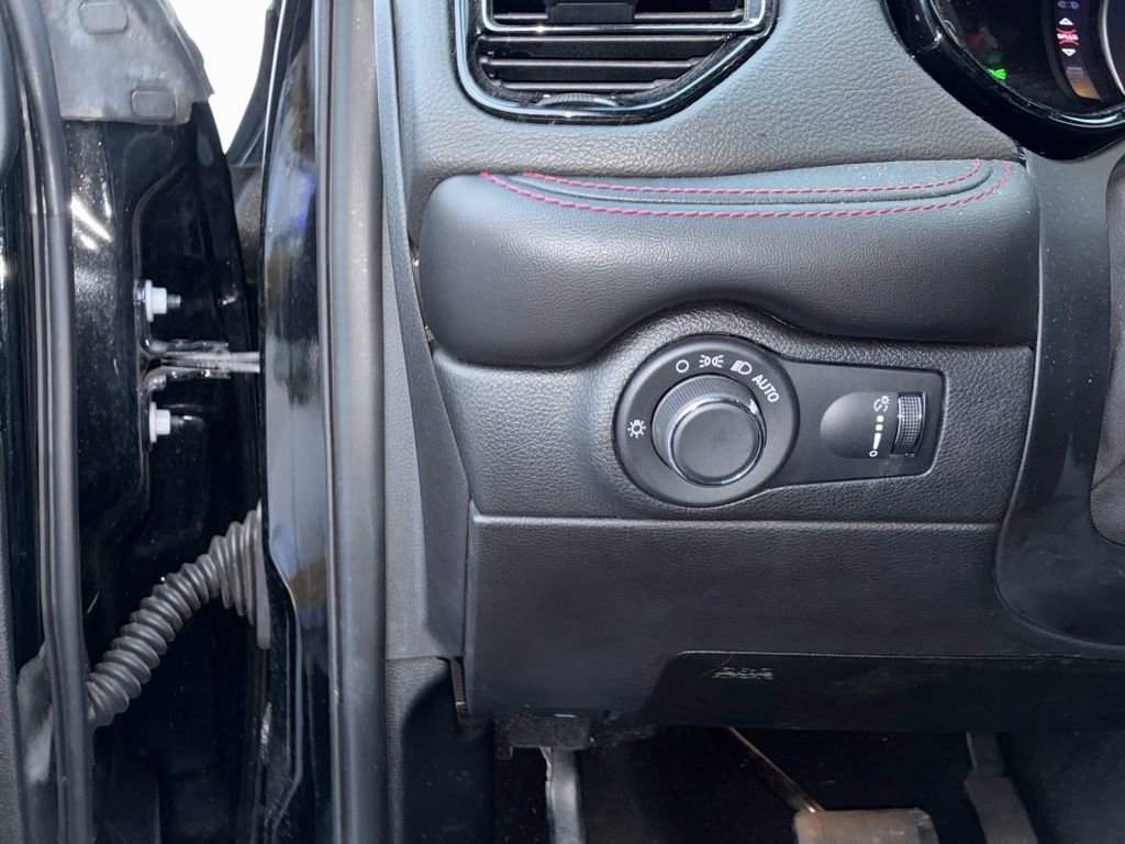 Used 2024 Dodge Durango GT image 13