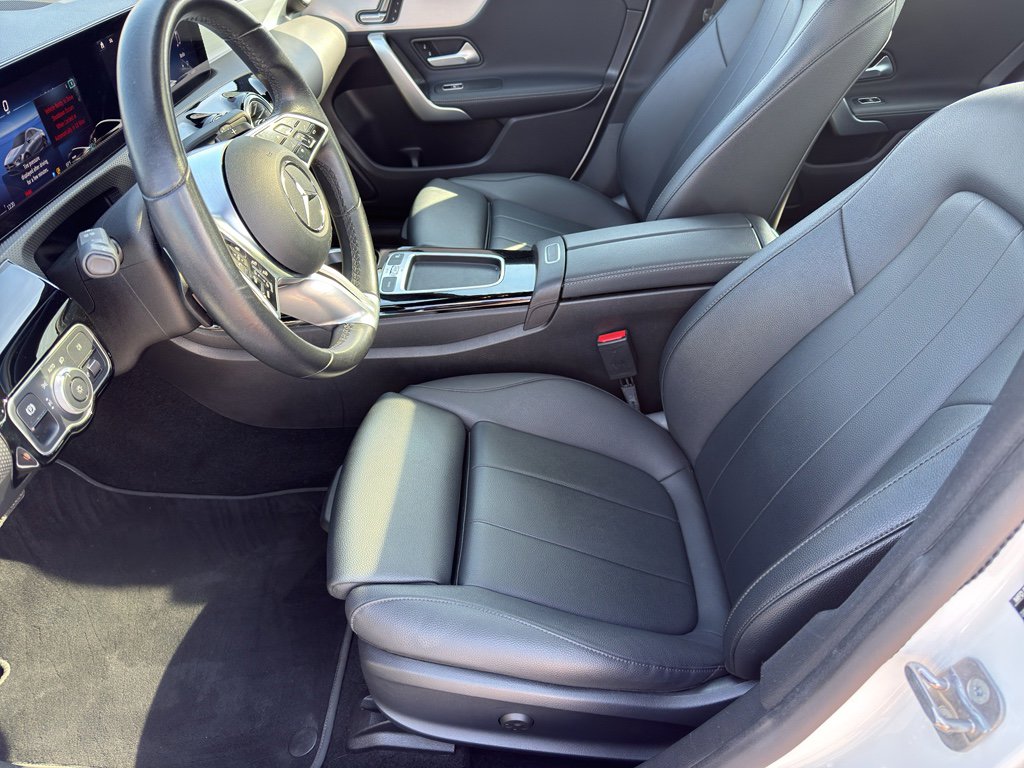 Used 2025 Mercedes-Benz CLA 250 4MATIC image 12