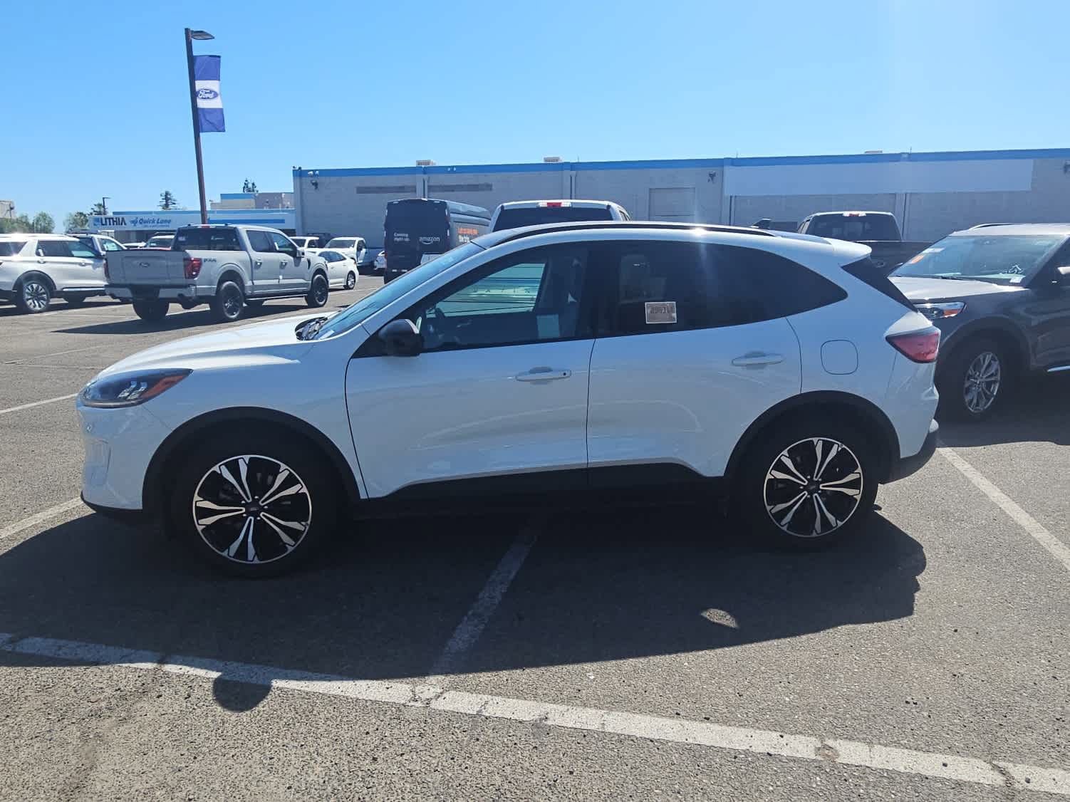 Used 2022 Ford Escape SEL w/ SEL Stealth AWD Package image 5
