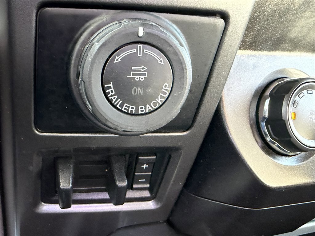 Used 2019 Ford F150 XLT w/ Equipment Group 302A Luxury image 18