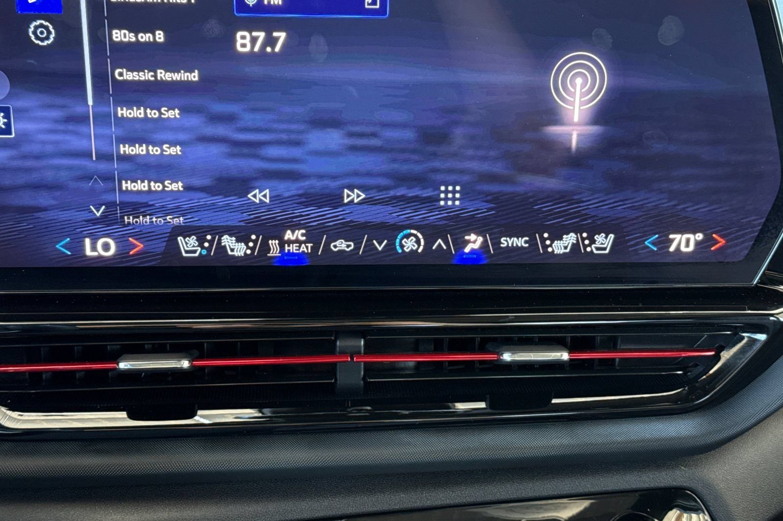 Used 2025 Chevrolet Silverado EV RST AWD/4WD image 30