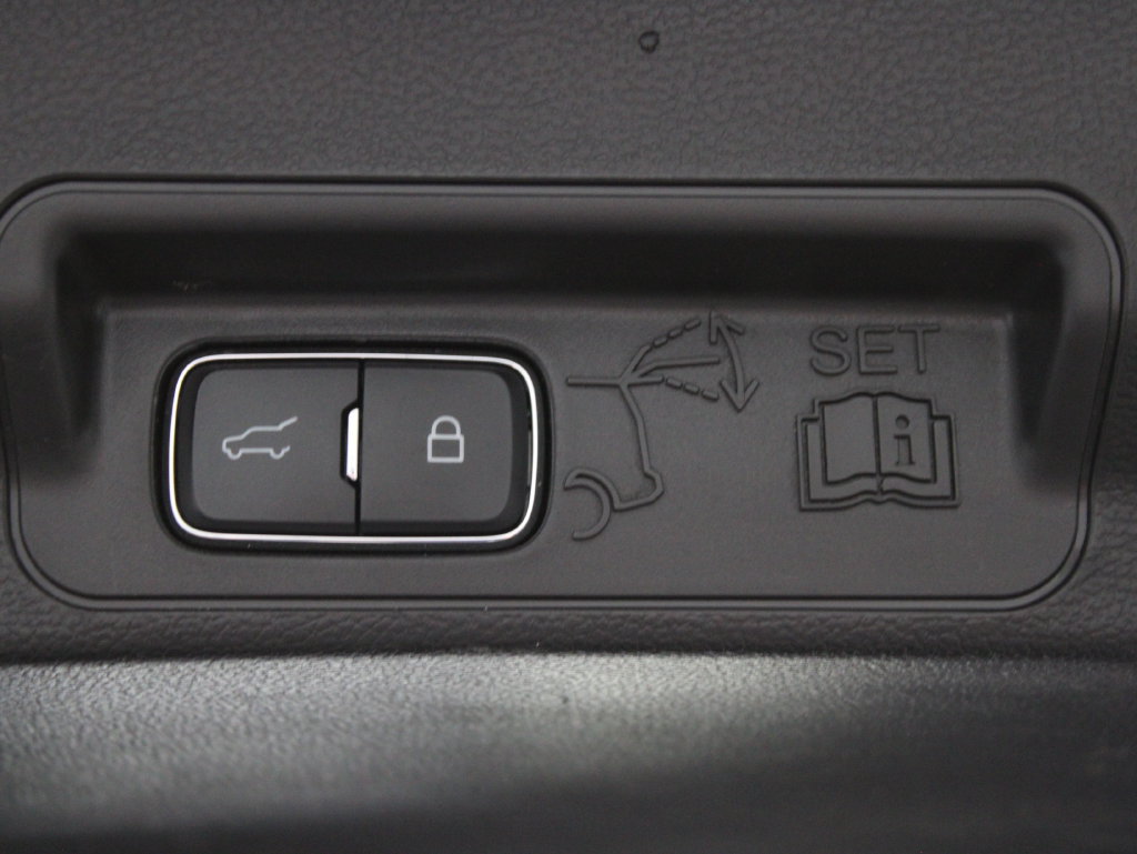 Used 2025 Ford Explorer ST AWD/4WD image 49