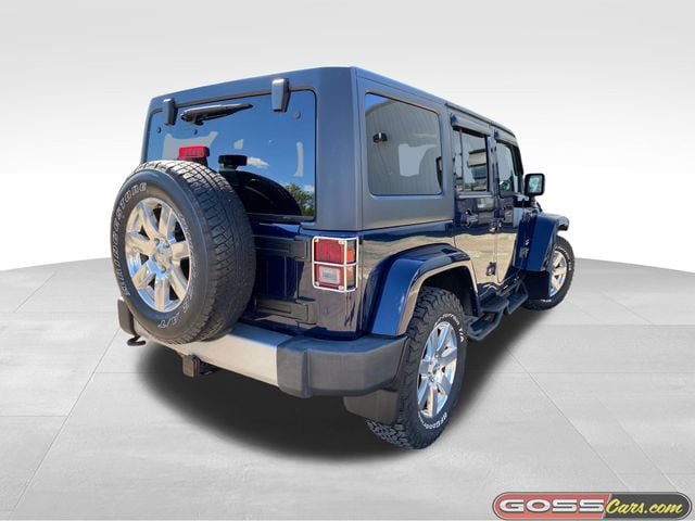 Used 2013 Jeep Wrangler Unlimited Sahara w/ Connectivity Group AWD/4WD image 3