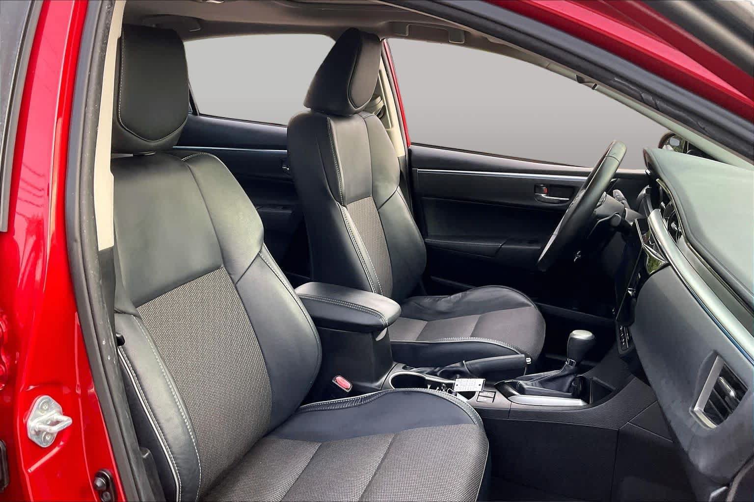 Used 2015 Toyota Corolla S w/ Driver Convenience Package FWD image 9