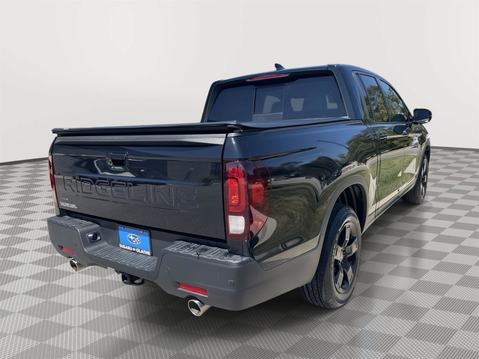 Used 2025 Honda Ridgeline Black Edition image 14