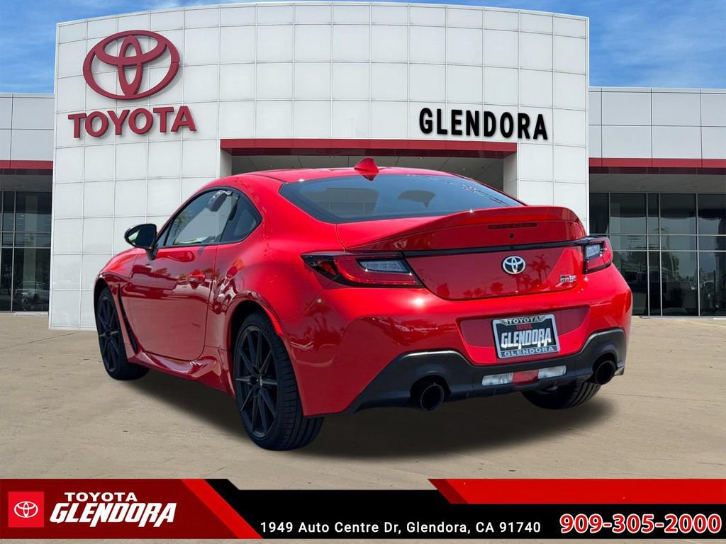 Used 2025 Toyota GR86 Premium w/ ALL Weather Mat Package (TMS) RWD image 8