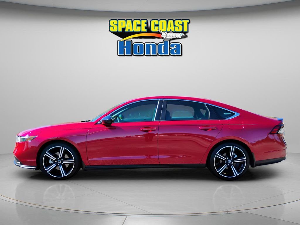 Used 2025 Honda Accord Sport image 5