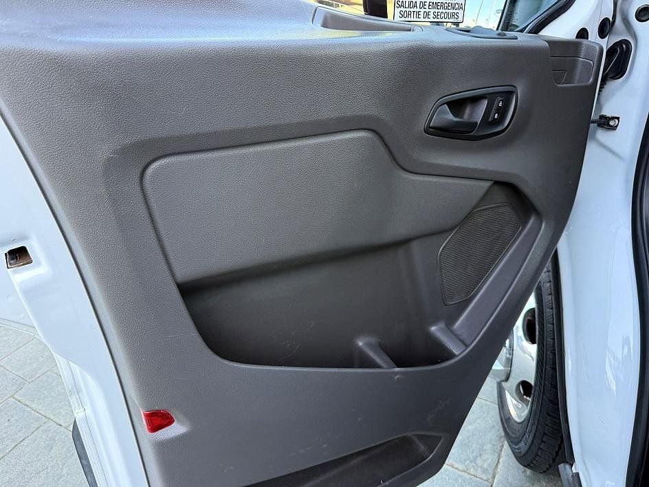 Certified 2020 Ford Transit 350 XL image 15