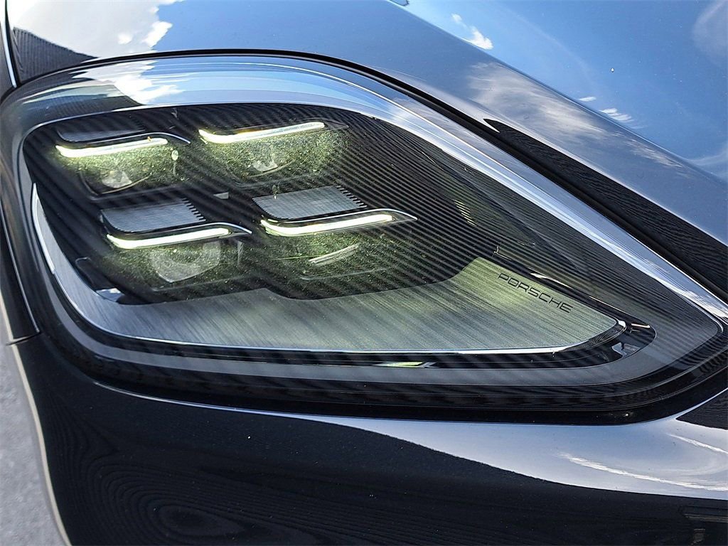 Certified 2025 Porsche Cayenne image 15