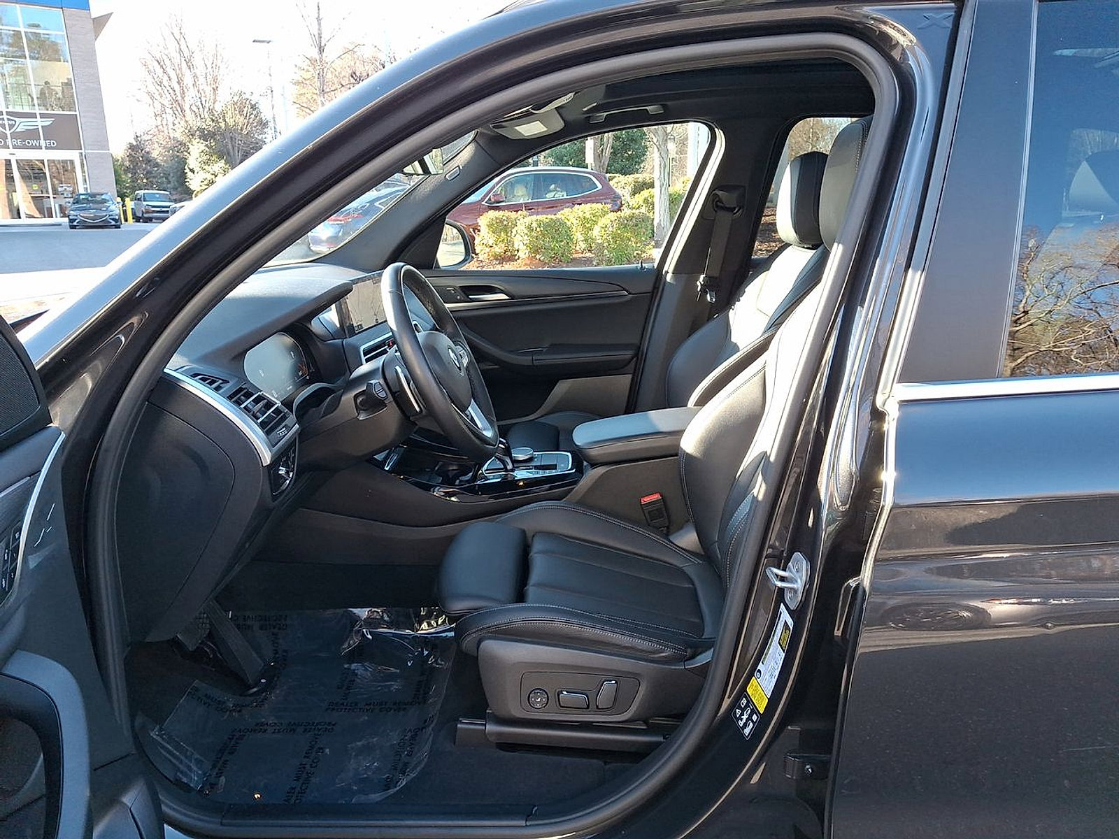 Used 2024 BMW X3 xDrive30i w/ Convenience Package image 11