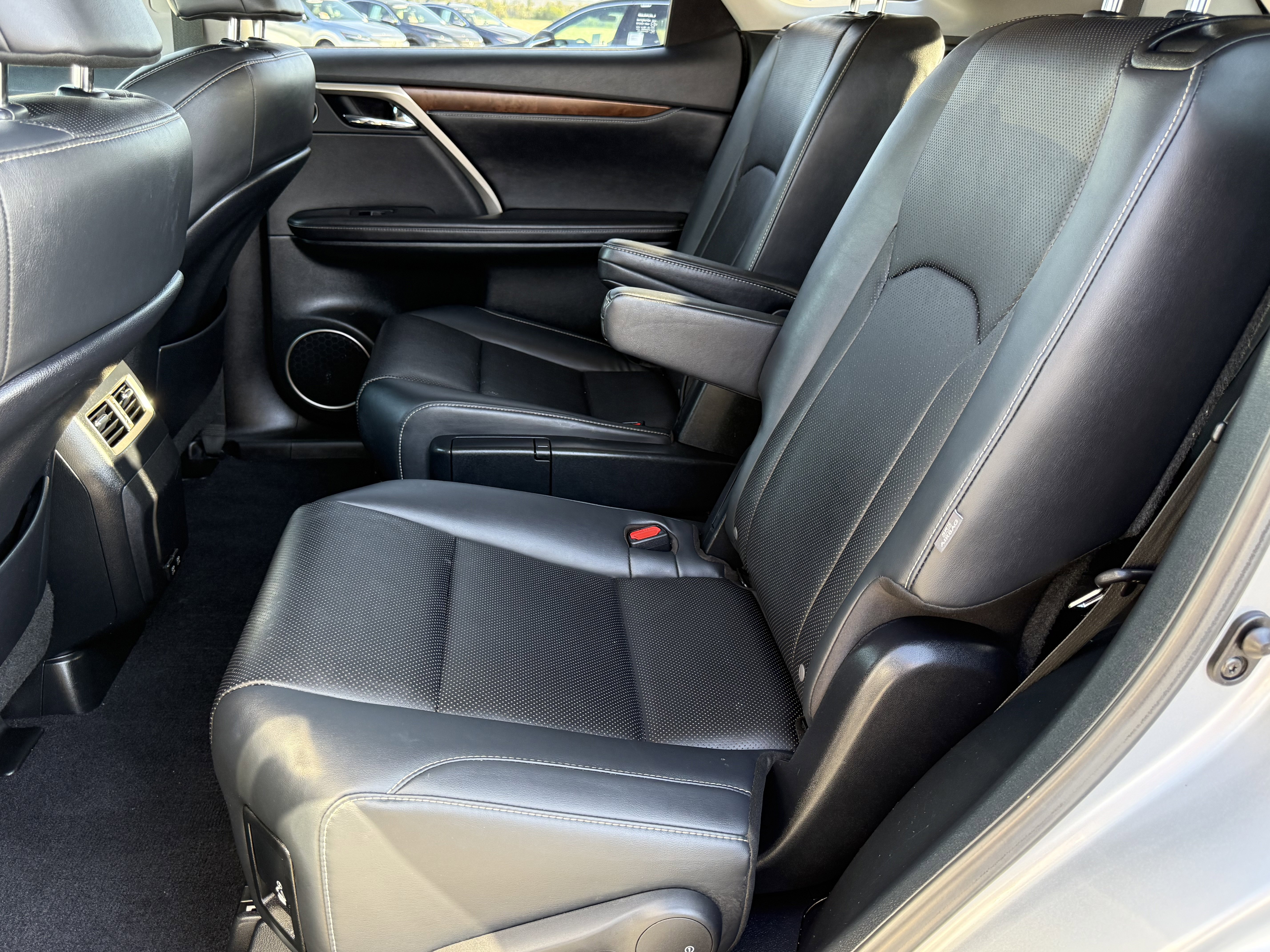 Certified 2022 Lexus RX 450hL AWD w/ Premium Package image 29