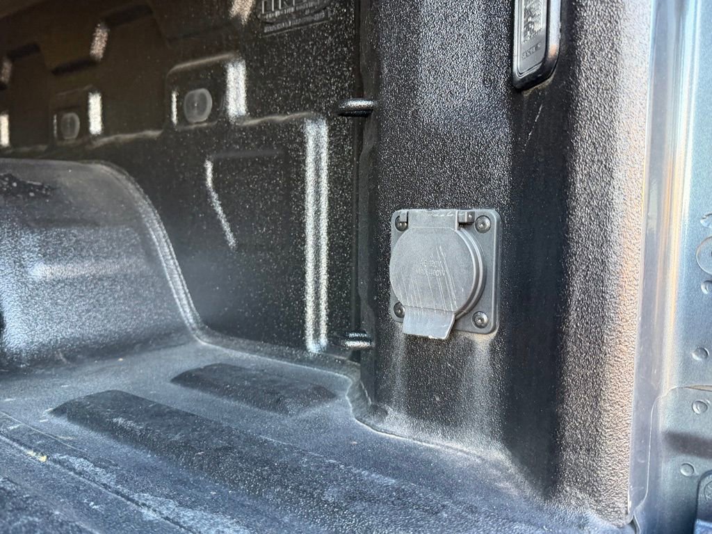 Used 2020 Chevrolet Silverado 1500 LTZ w/ LTZ Plus Package image 46